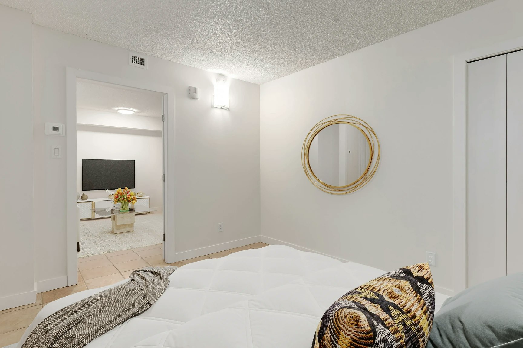 304-10609 101 Street NW, Edmonton, AB, T5H 2S2 - 20