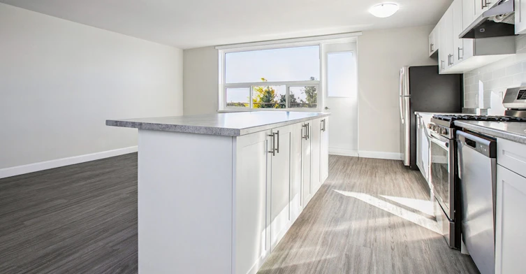 379 Lake Street, Sault Ste. Marie, ON, P6B 3K8 - 8