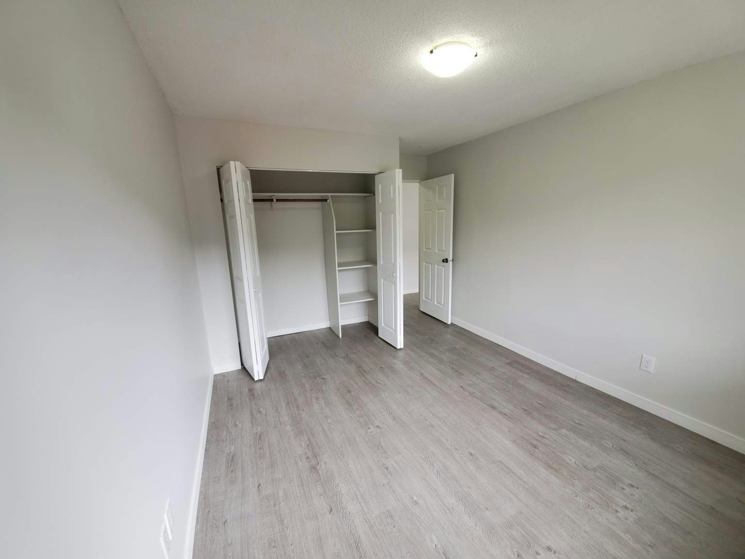 303-5135 Newton Street, Burnaby, BC, V5H 1T5