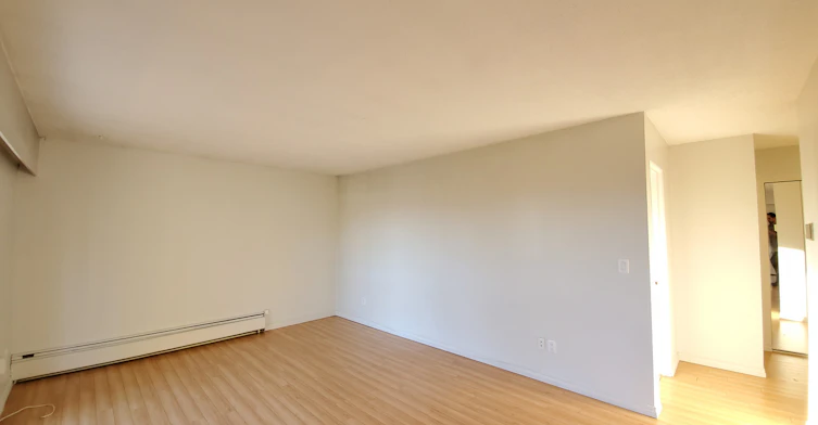 305-5135 Newton Street, Burnaby, BC, V5H 1T5 - 2