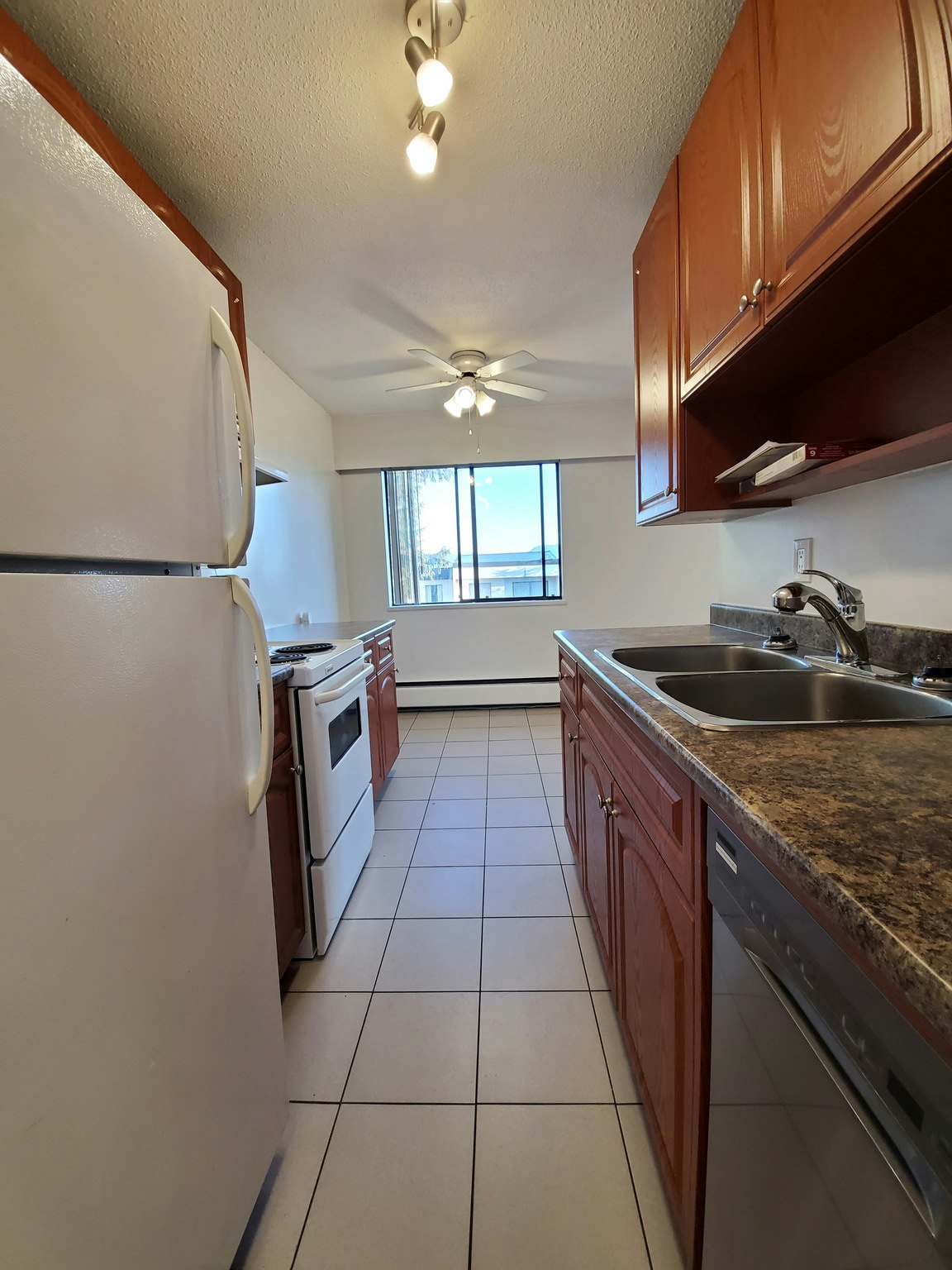 305-5135 Newton Street, Burnaby, BC, V5H 1T5 - 4