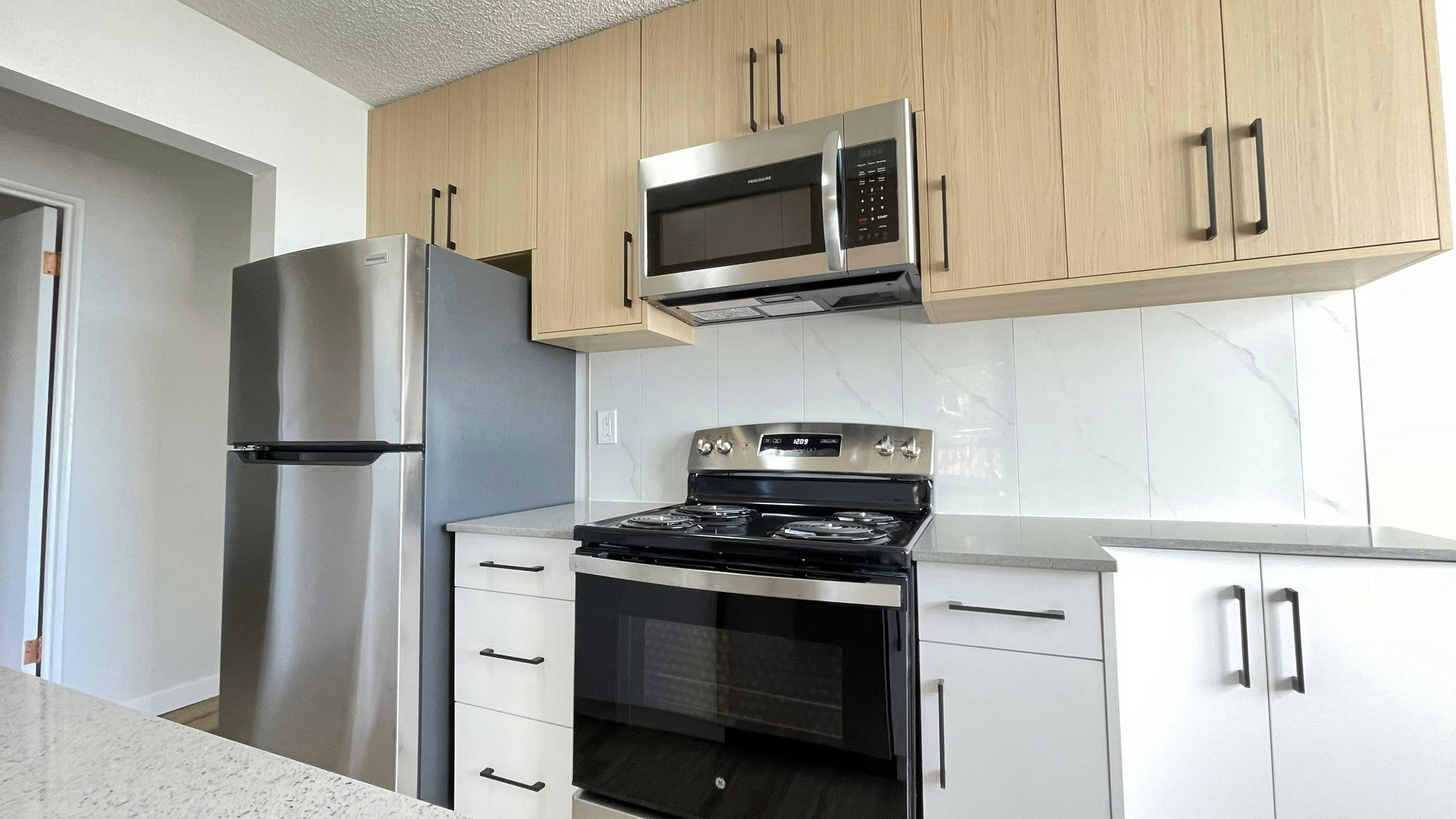 107-1115 4th Avenue, New Westminster, BC, V3M 1T6 - 3