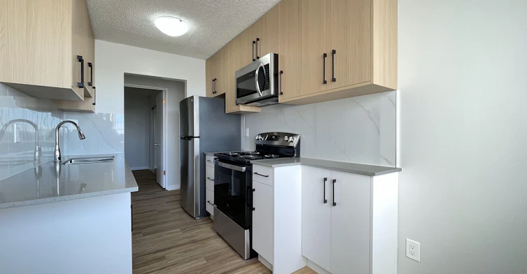 107-1115 4th Avenue, New Westminster, BC, V3M 1T6 - 2