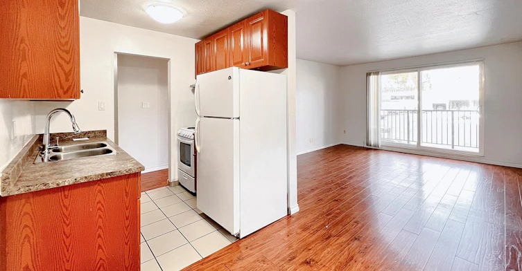 111-702 Gloucester Street, New Westminster, BC, V3M 1K7 - 4