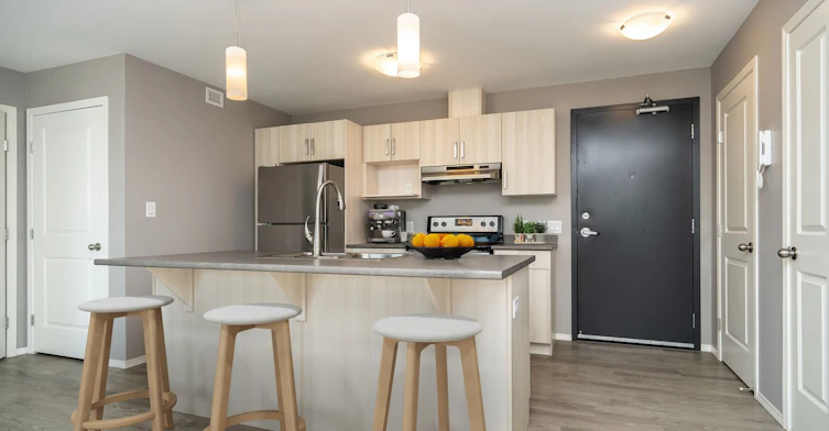 309-2106-2096 De Vries Avenue, Winnipeg, MB, R2G 4K8 - 5