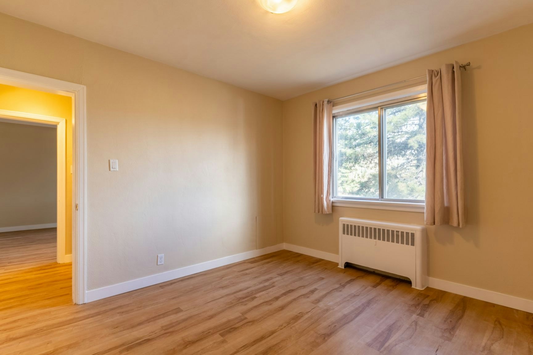 11615 113 Avenue NW, Edmonton, AB, T5G 0J7 - 9