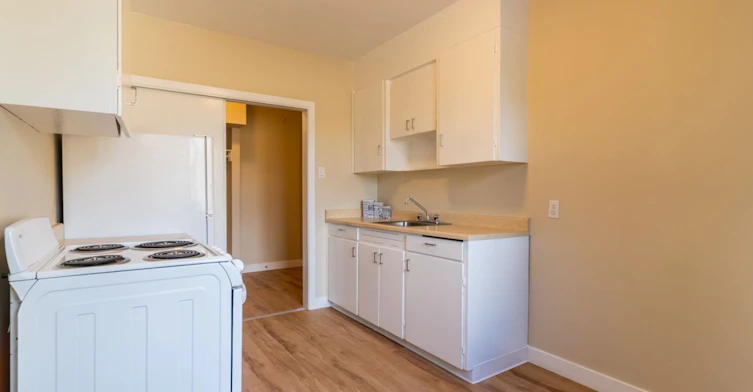 11615 113 Avenue NW, Edmonton, AB, T5G 0J7