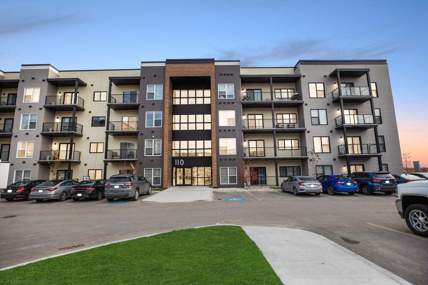 116-105-100 Lyra Gate, Winnipeg, MB, R2V 5C5 - 2