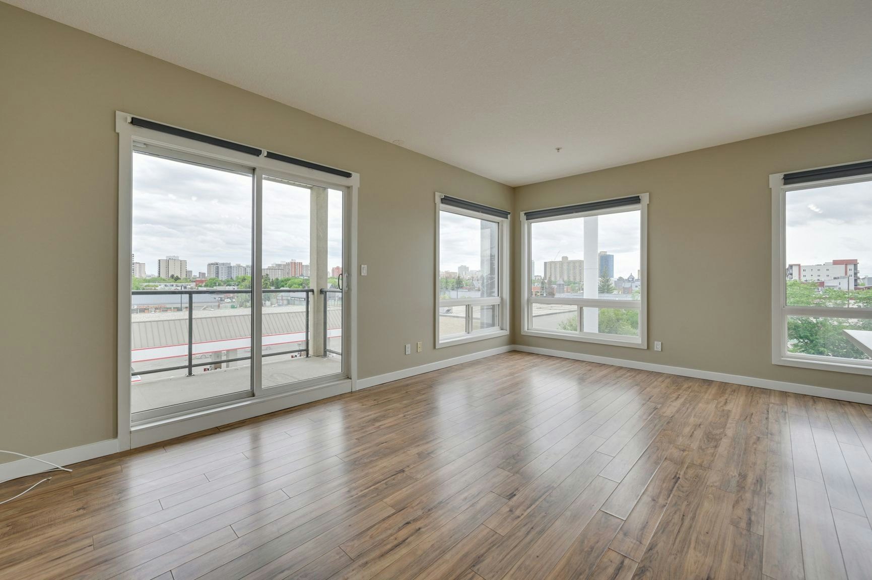 411-11425 105 Avenue, Edmonton, AB, T5H 0C5 - 13