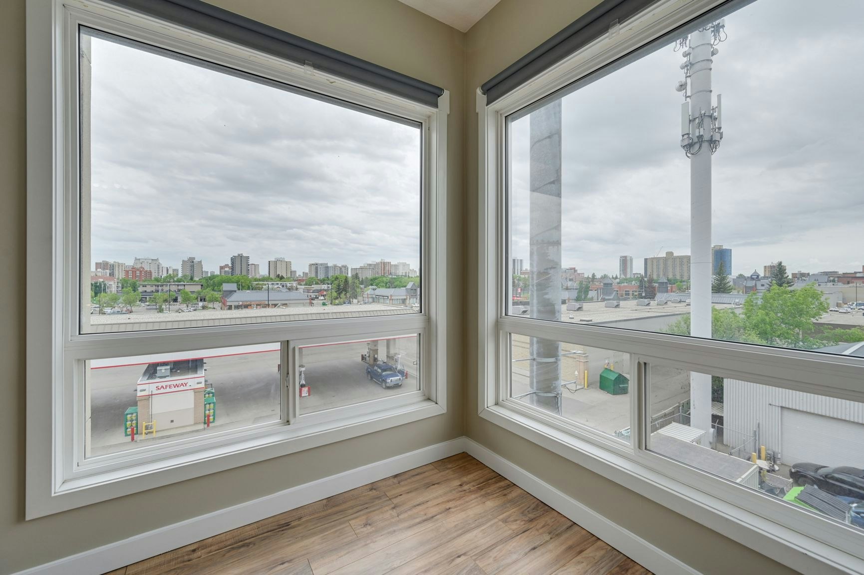 411-11425 105 Avenue, Edmonton, AB, T5H 0C5 - 11