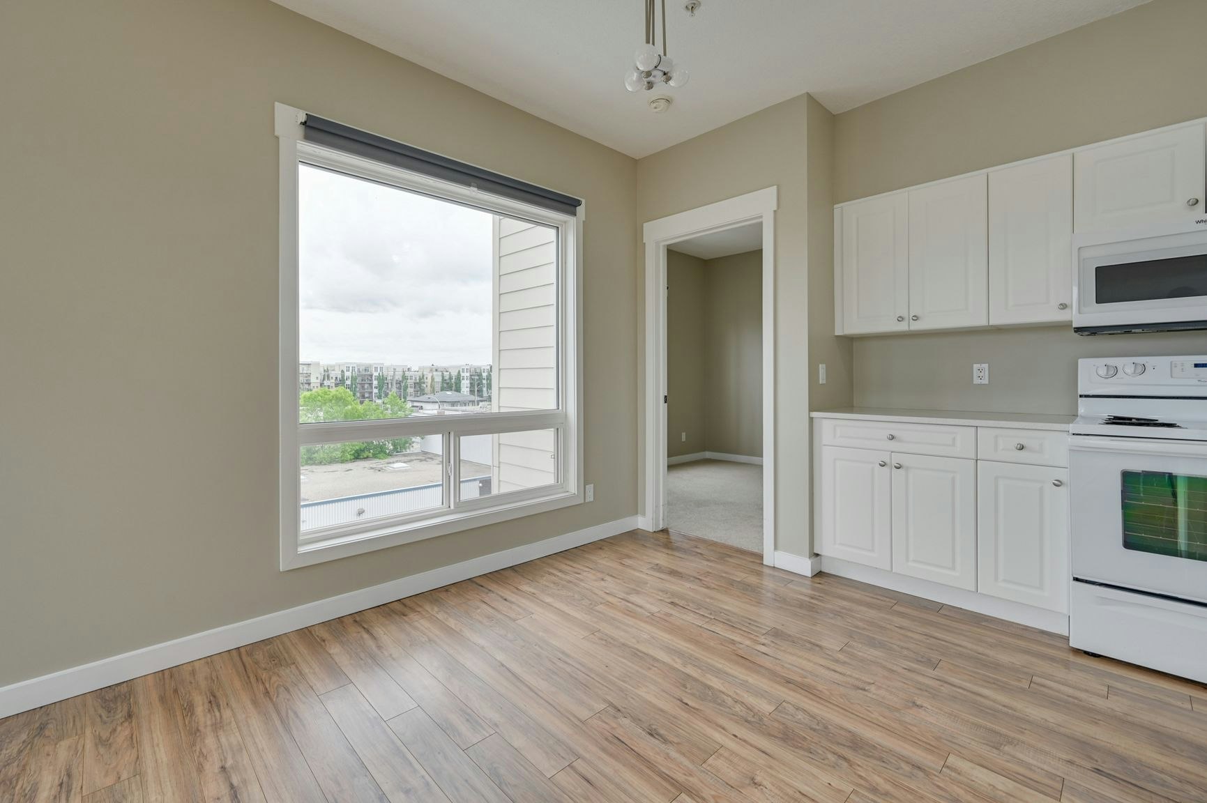 411-11425 105 Avenue, Edmonton, AB, T5H 0C5 - 8