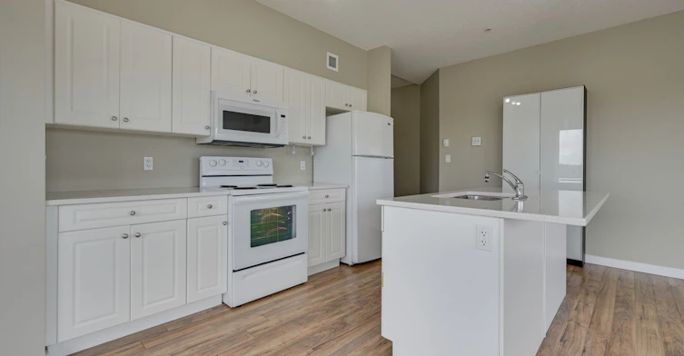 411-11425 105 Avenue, Edmonton, AB, T5H 0C5 - 4