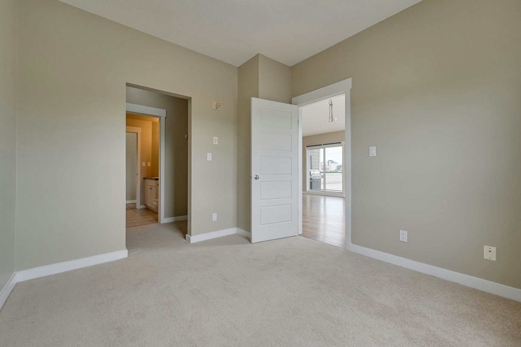 411-11425 105 Avenue, Edmonton, AB, T5H 0C5 - 22