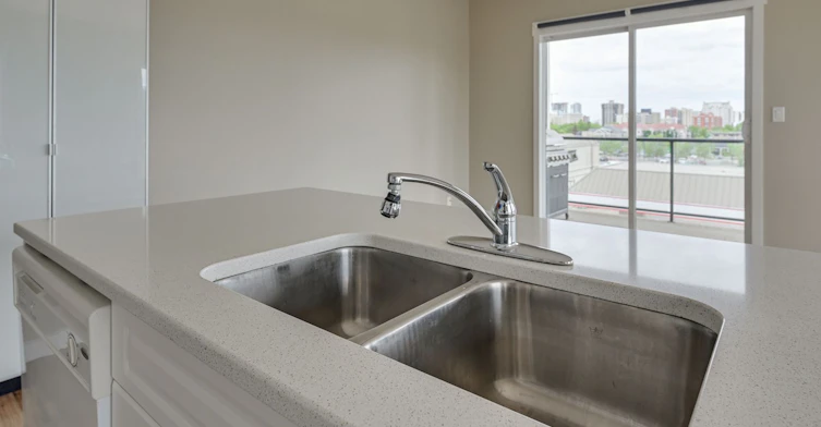 411-11425 105 Avenue, Edmonton, AB, T5H 0C5 - 6