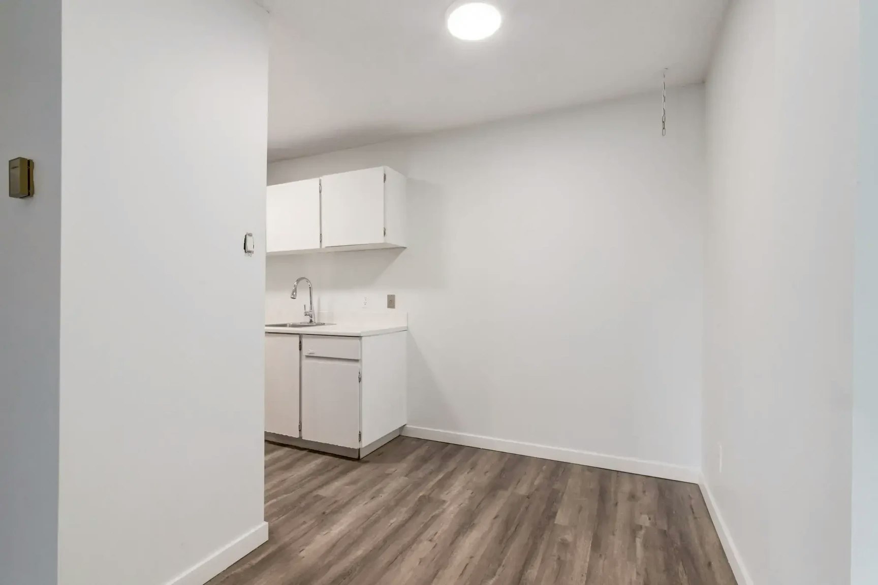 202-115 25 Avenue SW, Calgary, AB, T2S 3G4 - 8