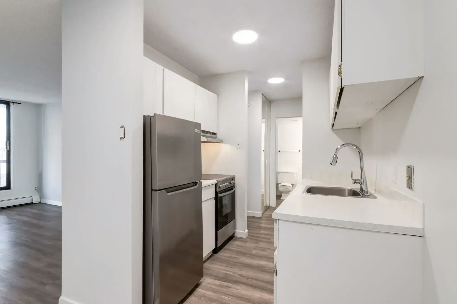 202-115 25 Avenue SW, Calgary, AB, T2S 3G4 - 4