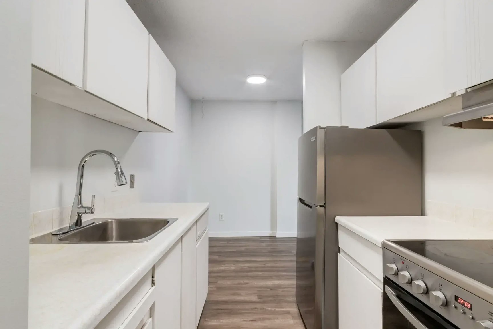202-115 25 Avenue SW, Calgary, AB, T2S 3G4 - 6