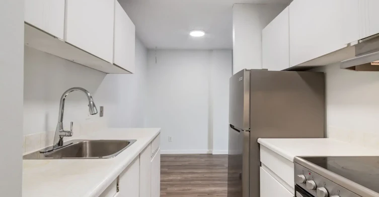 202-115 25 Avenue SW, Calgary, AB, T2S 3G4 - 6