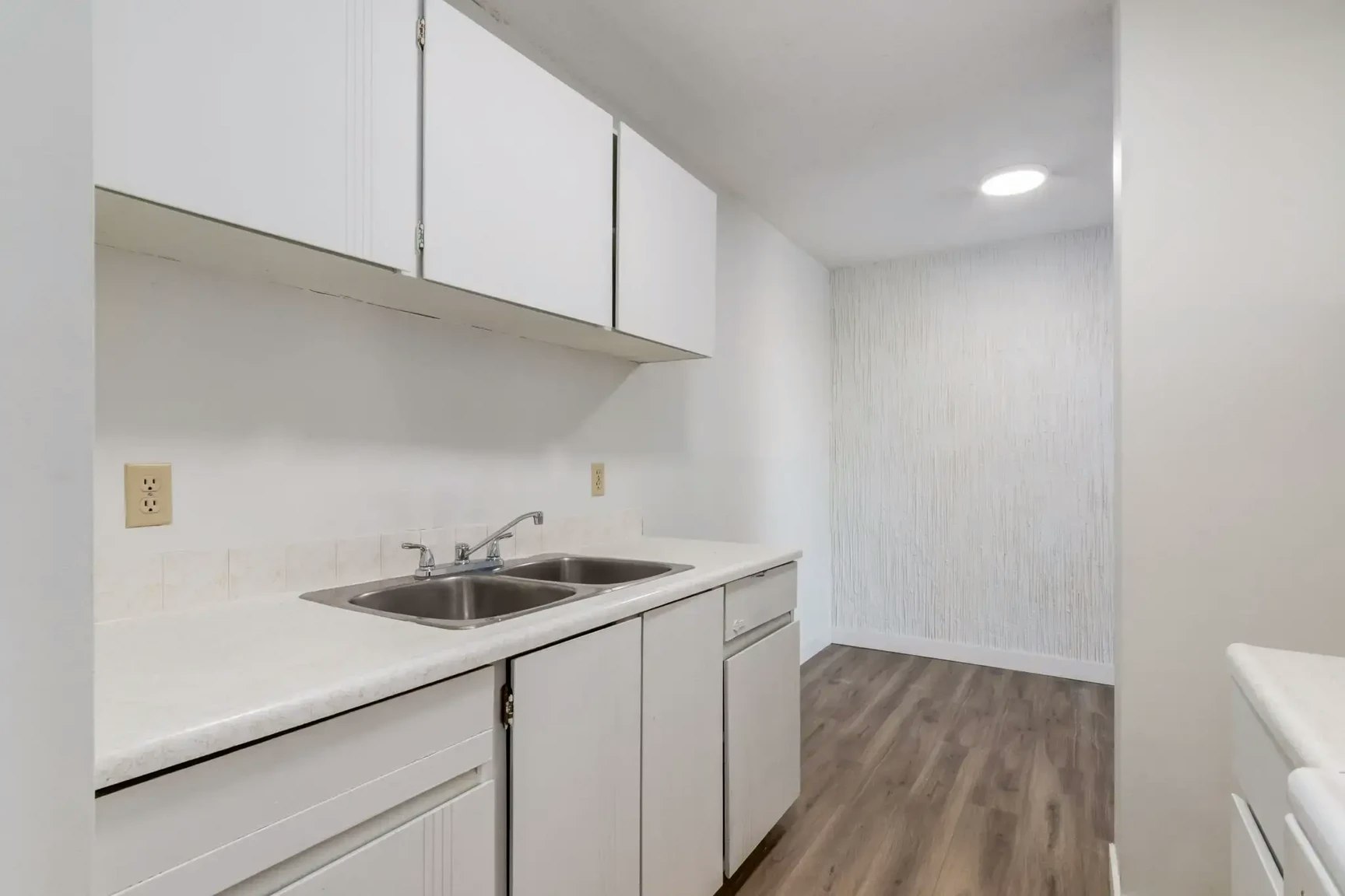 202-115 25 Avenue SW, Calgary, AB, T2S 3G4 - 24