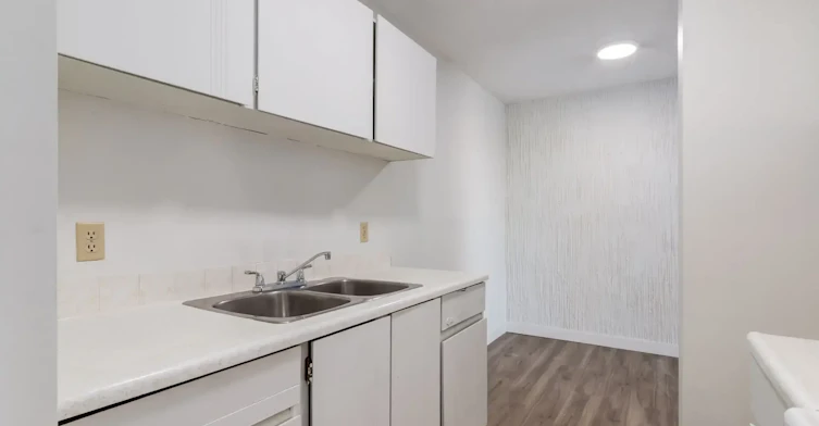 202-115 25 Avenue SW, Calgary, AB, T2S 3G4 - 24