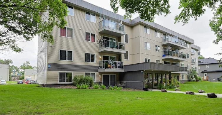 11019 107 Street, Edmonton, AB, T5H 0Z6 - 6