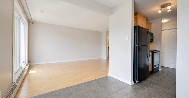 11019 107 Street, Edmonton, AB, T5H 0Z6 - 3