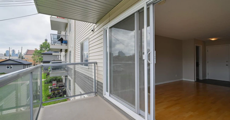 11019 107 Street, Edmonton, AB, T5H 0Z6 - 14