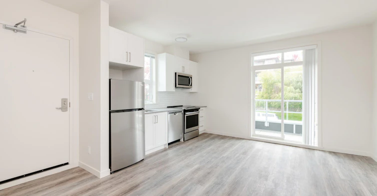 B-101-2780 Fifth Street, Victoria, BC, V8T 4B2 - 3