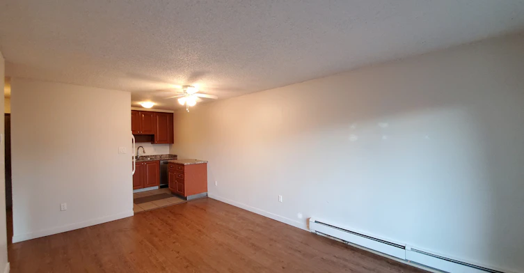 218-520 11th Street, New Westminster, BC, V3M 5W9 - 3