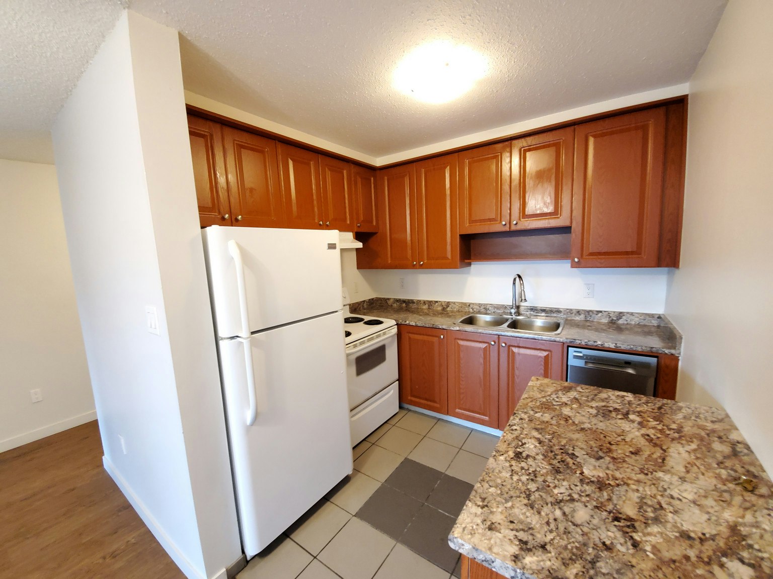 218-520 11th Street, New Westminster, BC, V3M 5W9 - 6