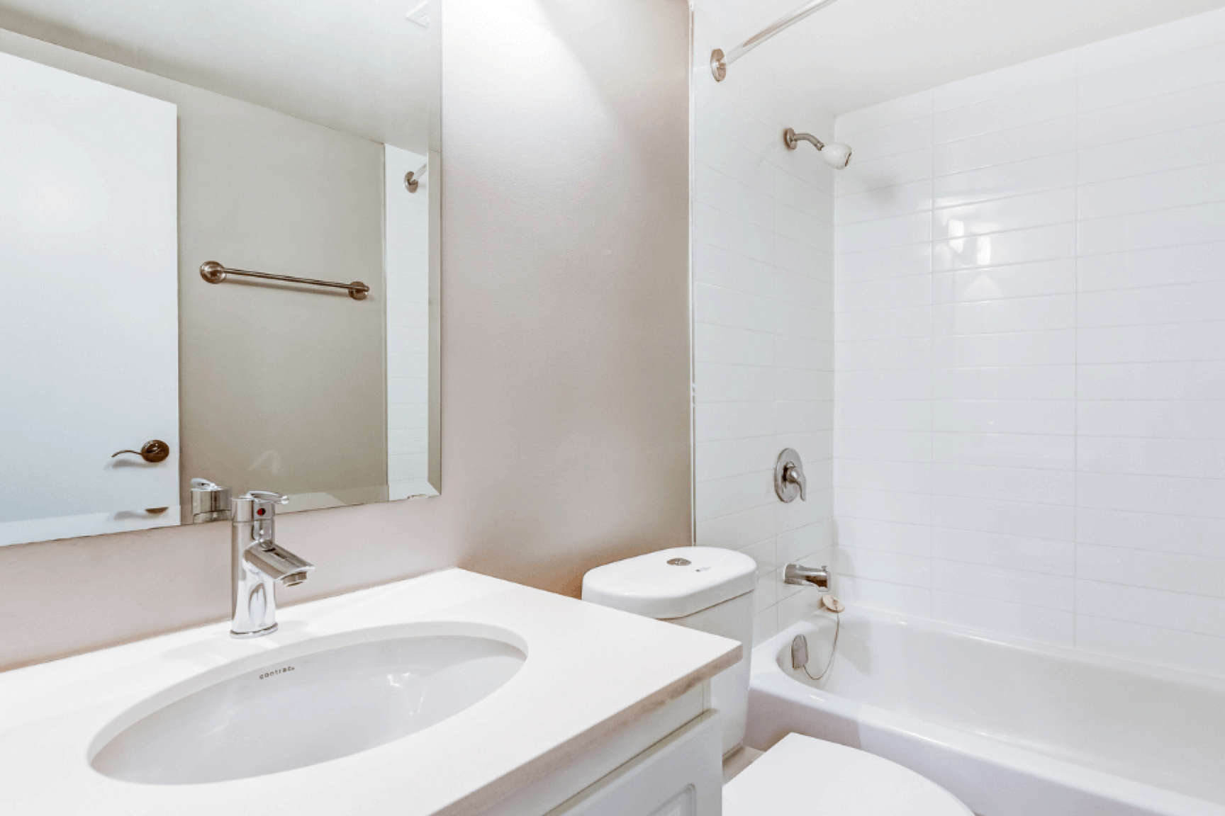 19-111 Pacific Avenue, Toronto, ON, M6P 2P2 - 5