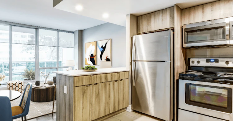 38-111 Pacific Avenue, Toronto, ON, M6P 2P2