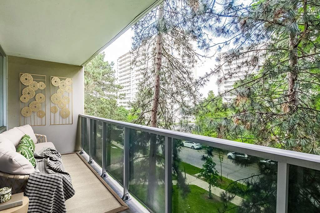 209-111 Pacific Avenue, Toronto, ON, M6P 2P2 - 5