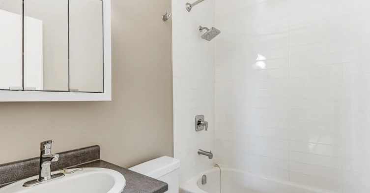39-24 The Links Road, Toronto, ON, M2P 1T5 - 13