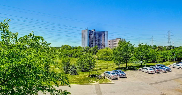 21 Richgrove Drive, Toronto, ON, M9R 2L2 - 8