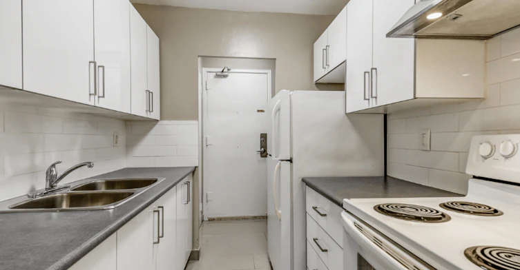 132-199 Upper Canada Drive, Toronto, ON, M2P 1T3 - 3
