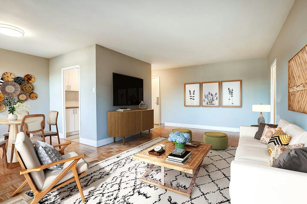 24-199 Upper Canada Drive, Toronto, ON, M2P 1T3 - 2