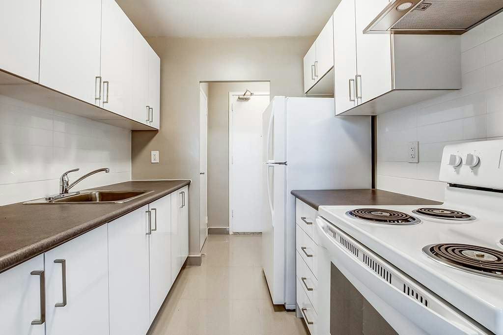 24-199 Upper Canada Drive, Toronto, ON, M2P 1T3 - 8