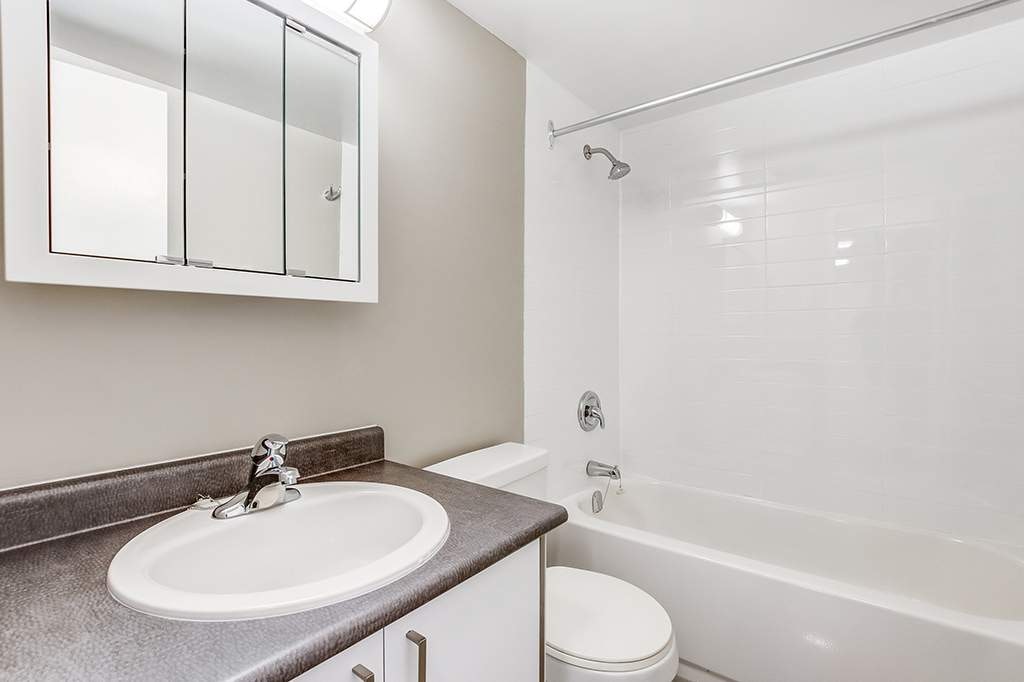 199 Upper Canada Drive, Toronto, ON, M2P 1T3 - 8