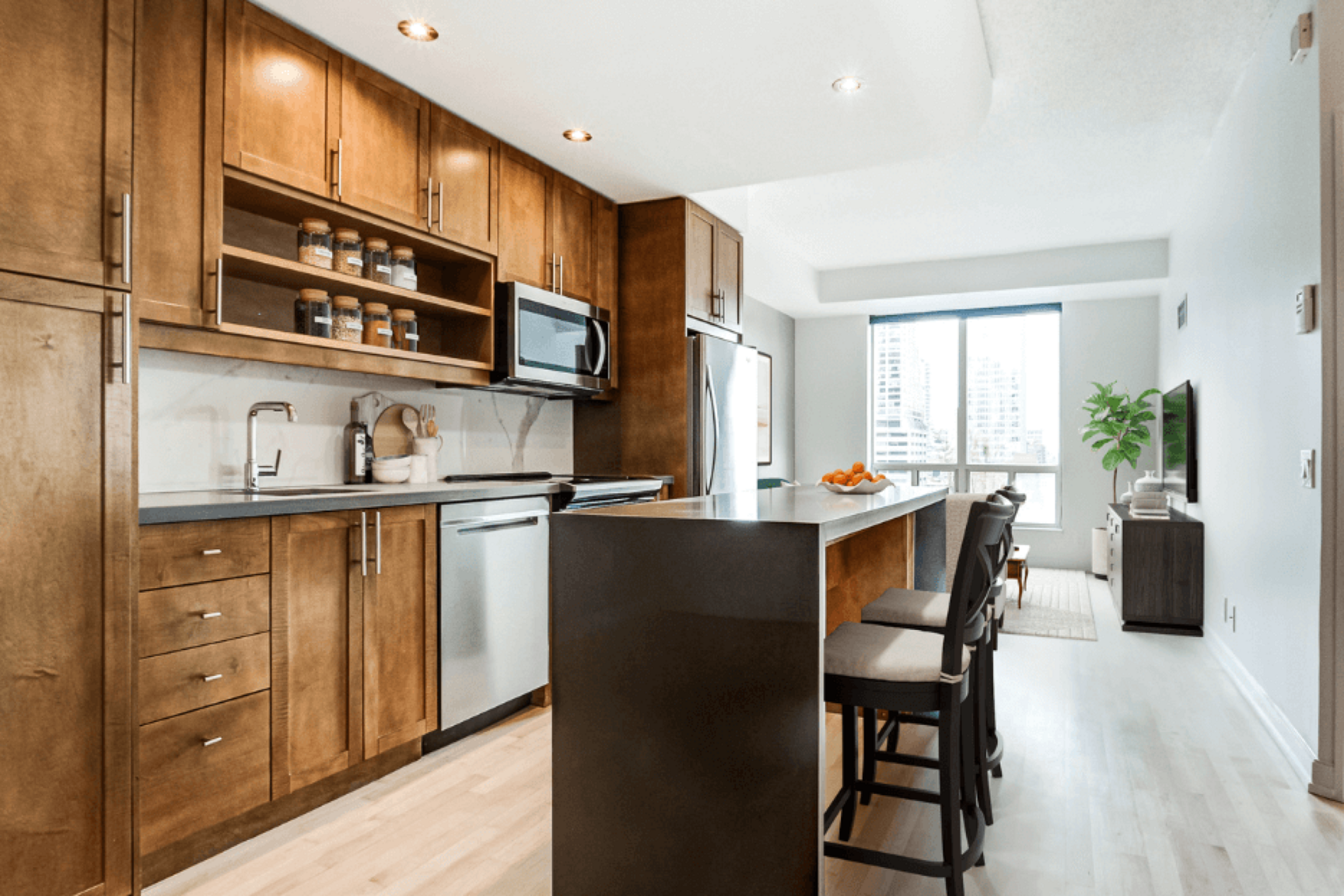 57-61 Yorkville Avenue, Toronto, ON, M5R 3V6