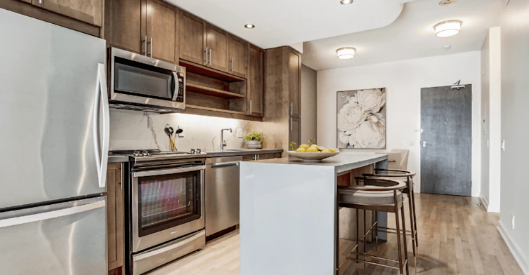 22-61 Yorkville Avenue, Toronto, ON, M5R 3V6 - 5