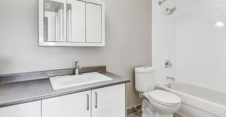 127-2700 Aquitaine Avenue, Mississauga, ON, L5N 3J6 - 7
