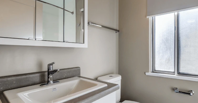 215-2700 Aquitaine Avenue, Mississauga, ON, L5N 3J6 - 12