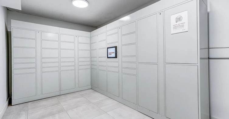 1229 Marlborough Court, Oakville, ON, L6H 3B6 - 13