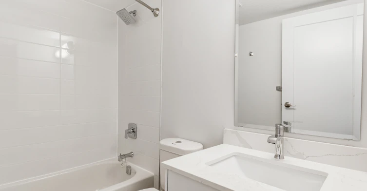 131-1229 Marlborough Court, Oakville, ON, L6H 3B6 - 7