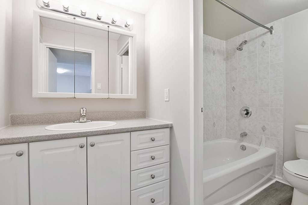 20 Deerfield Drive, Ottawa, ON, K2G 4L2 - 9