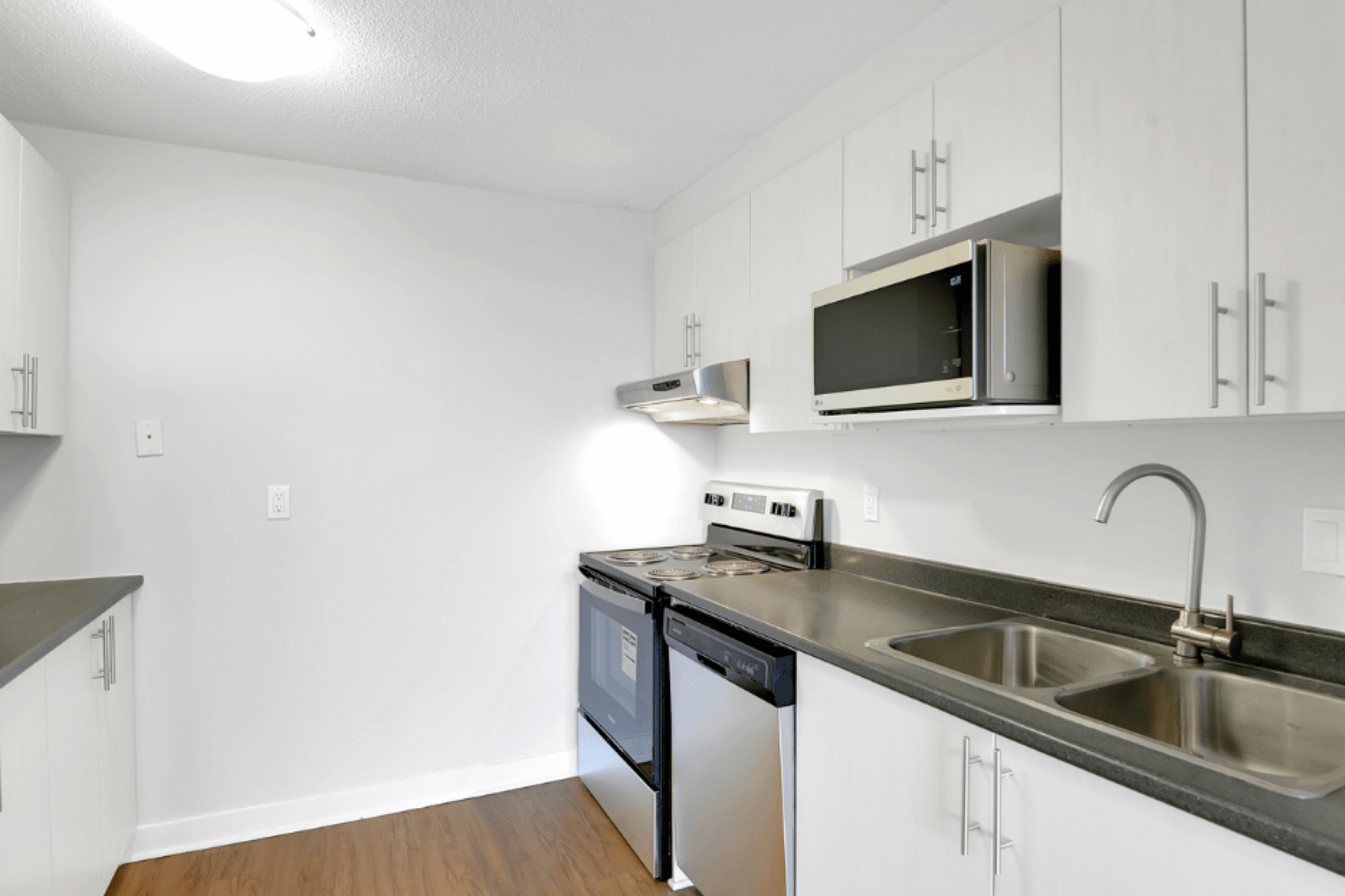 202-1800 Baseline Road, Ottawa, ON, K2C 3N1 - 2
