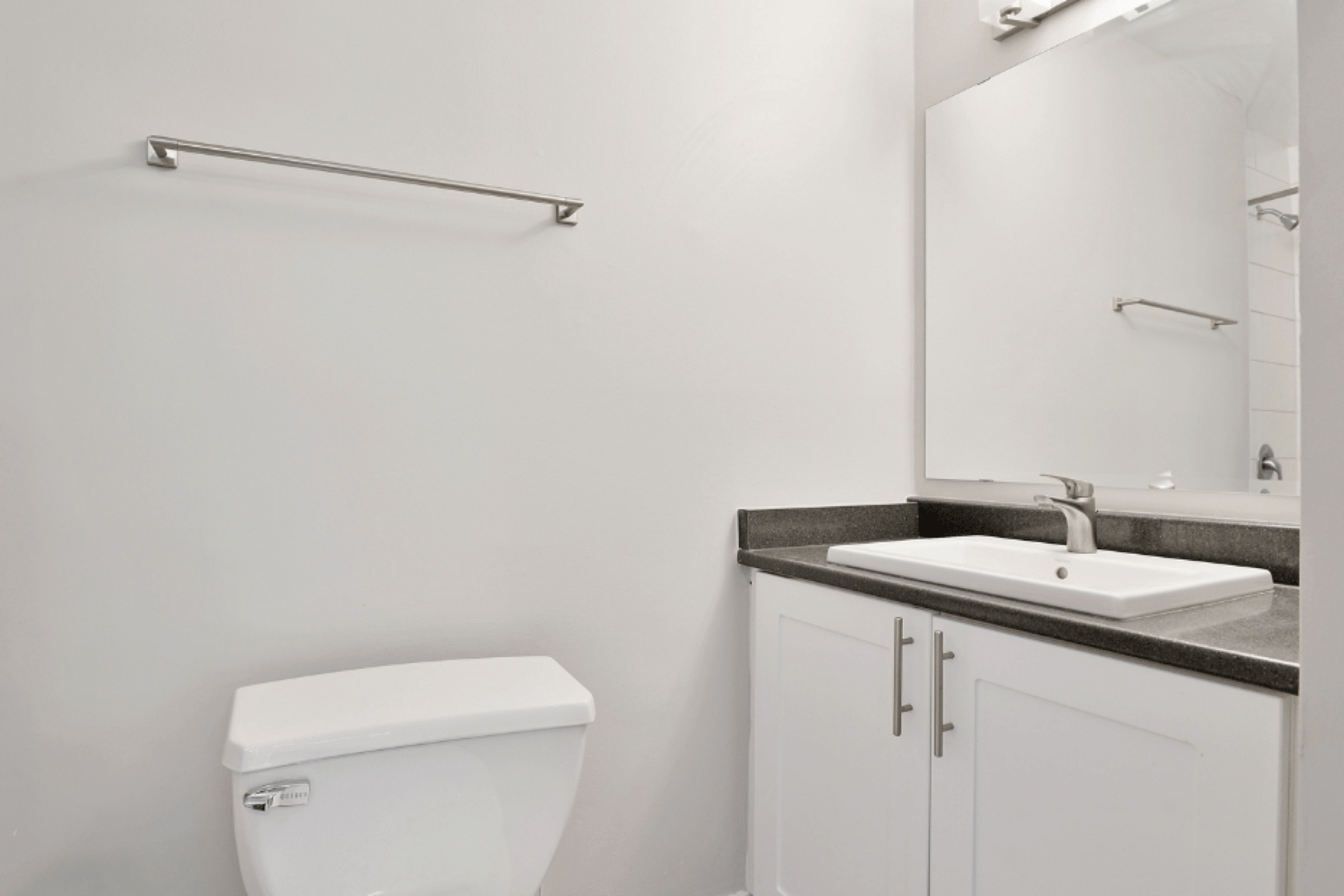 14-1000 Castle Hill Crescent, Ottawa, ON, K2C 3L7 - 2