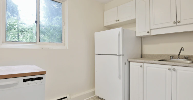 186-30 Eleanor Drive, Ottawa, ON, K2E 7E5 - 3
