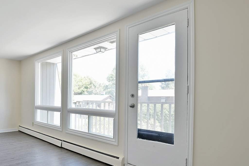 30 Eleanor Drive, Ottawa, ON, K2E 7E5 - 7